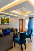 公寓, 3 间卧室 | 起居区 | 平板电视、壁炉