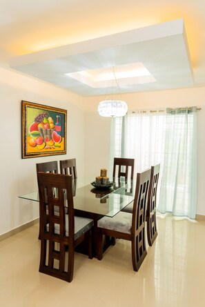 Apartment, 3 Bedrooms | In-room dining - New Wonderful Apart With Pool (Santiago de los Caballeros)