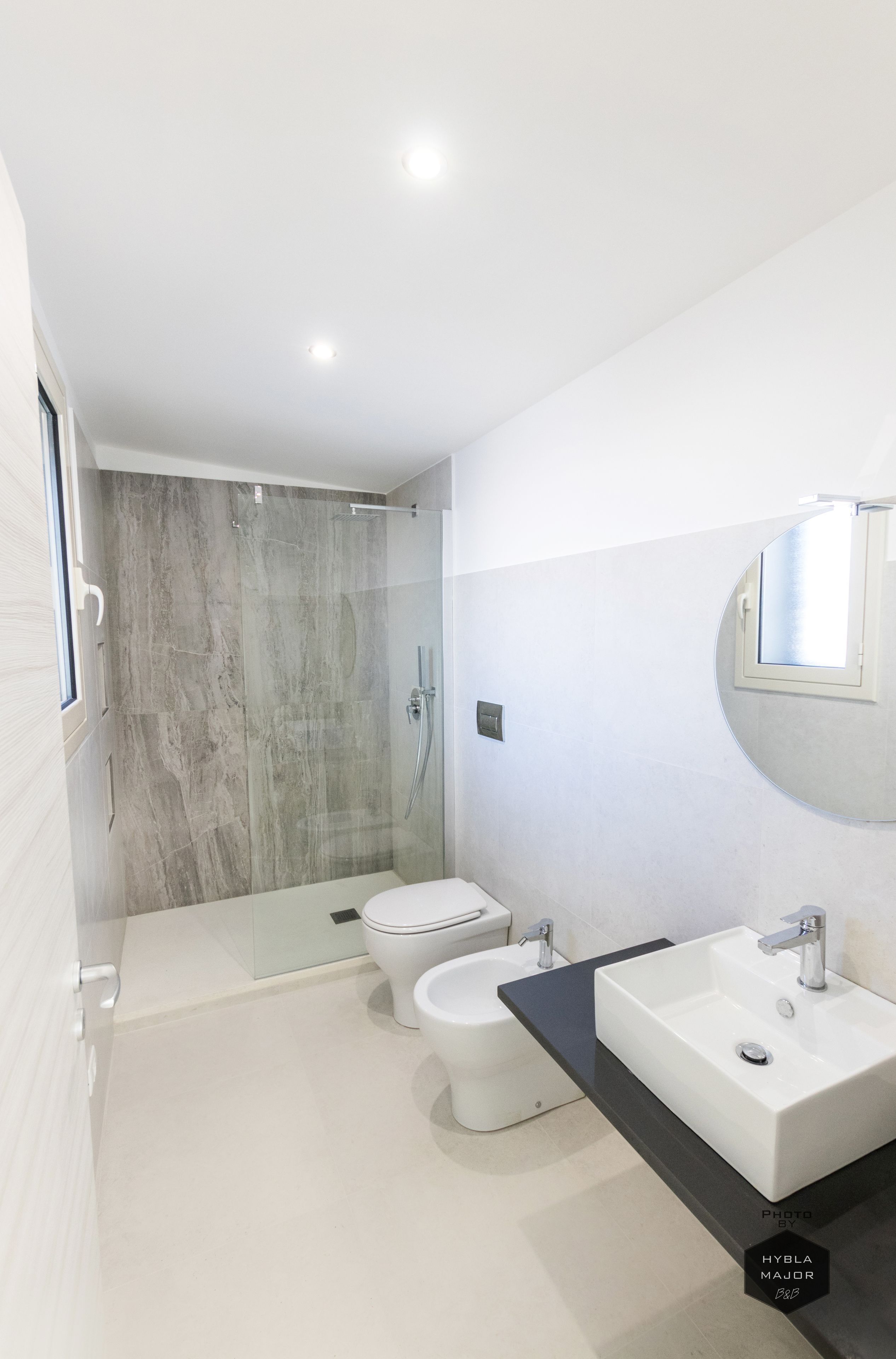 Triple Room, Ensuite, Tower | Bathroom | Shower, hair dryer, towels
