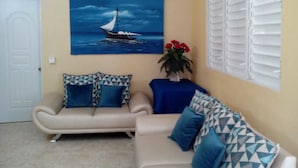 Appartement, 1 chambre | Salle de séjour