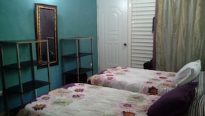 1 chambre, bureau, Wi-Fi gratuit, draps fournis