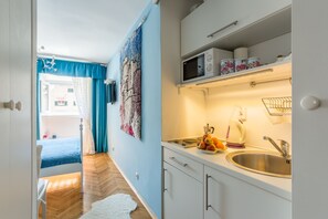 1 bedroom, in-room safe, individually decorated, individually furnished - MAIN CENTRAL SQUARE guest house (Dubrovnik)