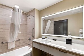 Hair dryer, towels, soap, shampoo - Best Western Plus Fillmore Inn & Suites (Colorado Springs)