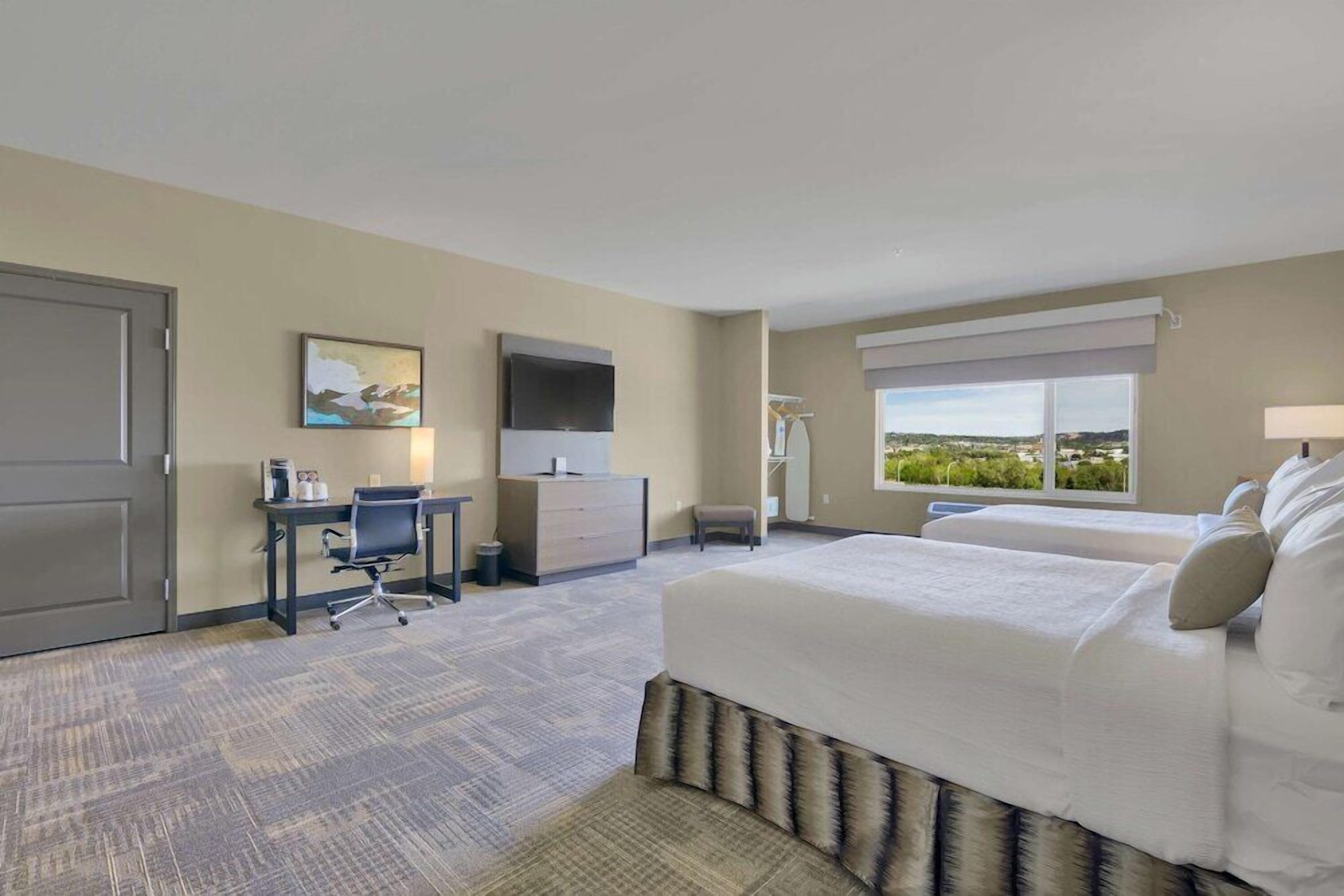 In-room safe, desk, laptop workspace, iron/ironing board