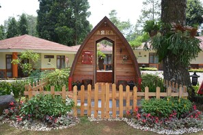 Garden - Arra Lembah Pinus (Cipanas)