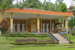 Room - Arra Lembah Pinus (Cipanas)