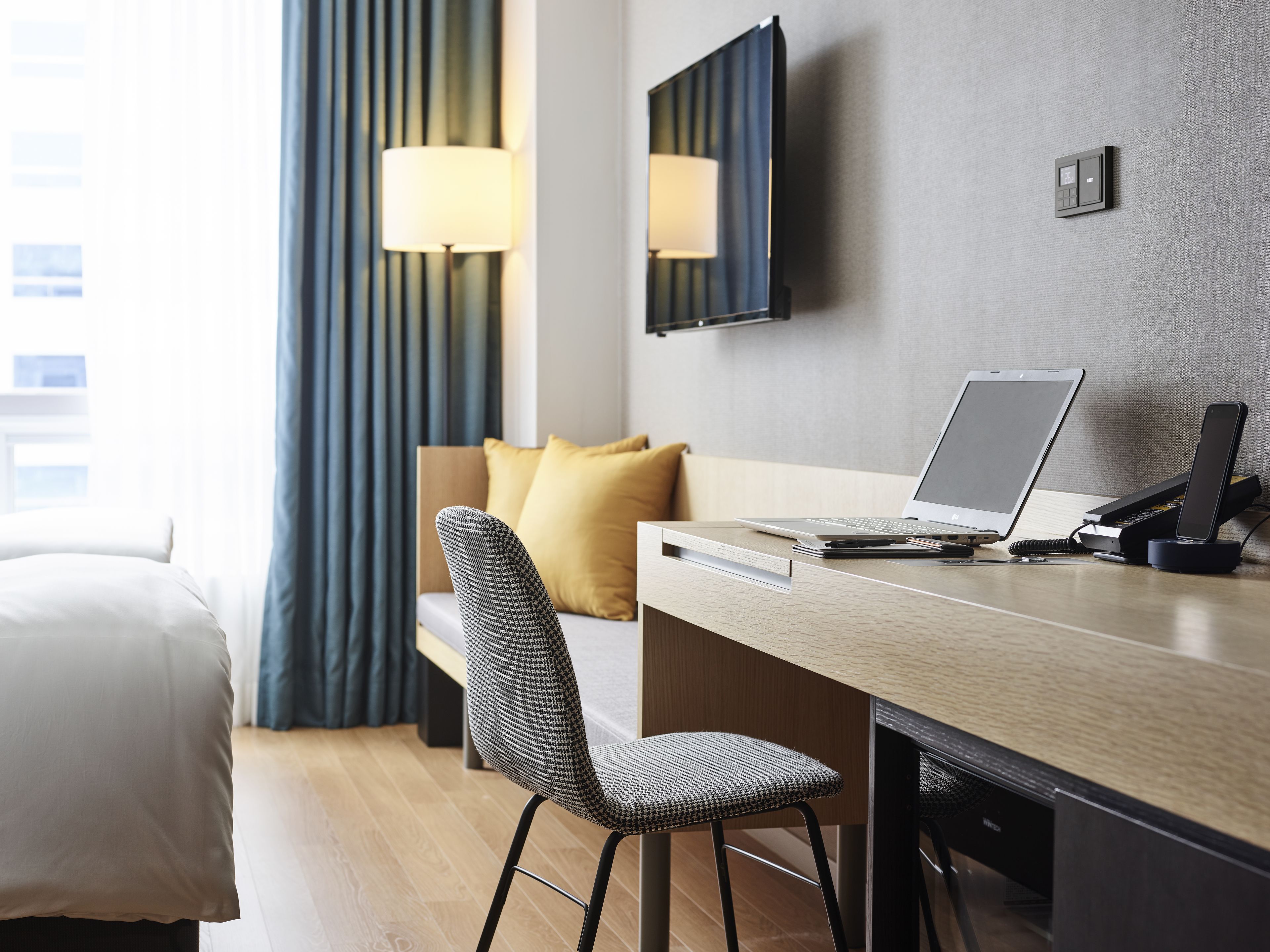 1 bedroom, in-room safe, blackout curtains, soundproofing