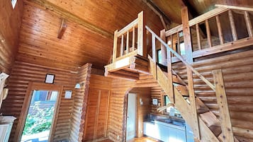 家庭村舍, 1 间卧室, 山腰 | 楼梯