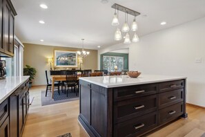Dining - 5BR Beach Home with Pool & Hot Tub & Rooftop Deck (Virginia Beach)