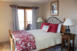 3 quartos, Wi-Fi de cortesia, roupa de cama