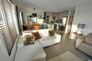 Televisor i llar de foc