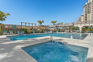 Outdoor pool, a heated pool - Booking 2026, Beachfront, BEST BEACH, Amazing Views, Beachside 1, Sandestin! (Miramar Beach)