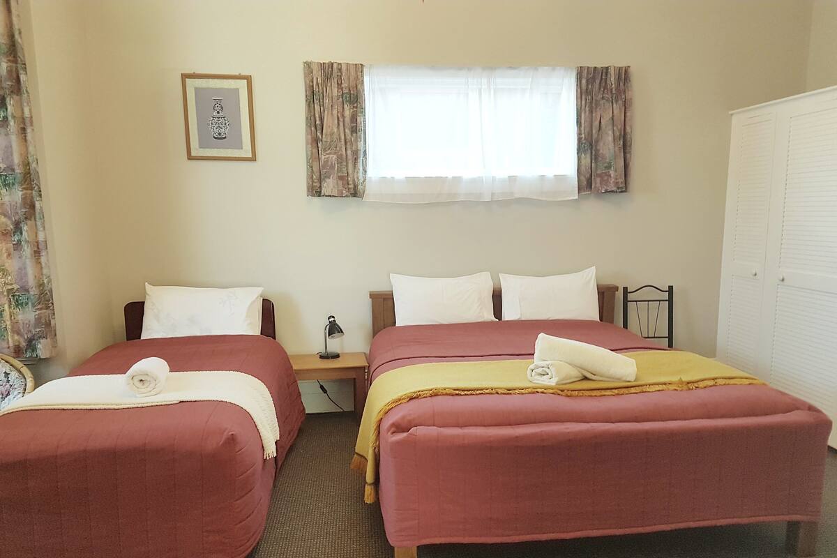 Desk, free WiFi, bed sheets