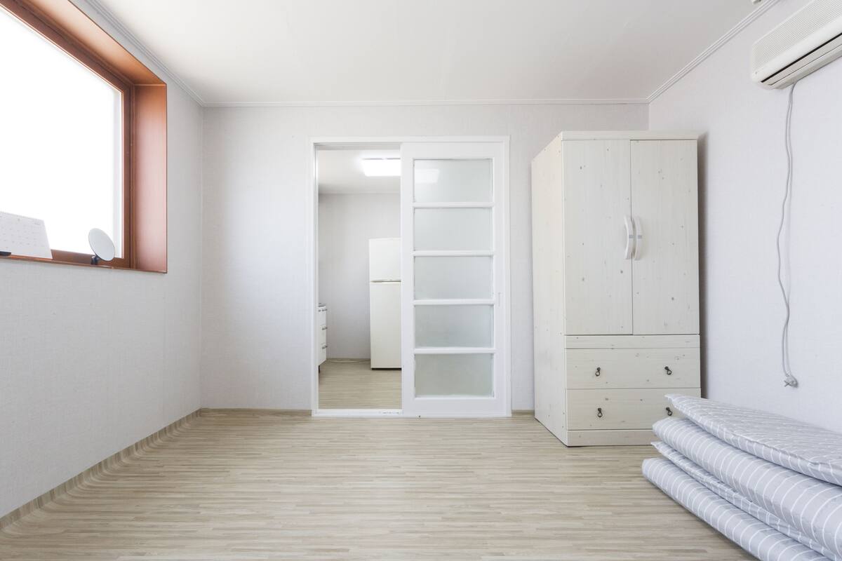 Hotel 1.5 Room