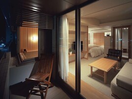 Habitación Deluxe, no fumadores, bañera (Private Open-air) | Ropa de cama de alta calidad, escritorio, tabla de planchar con plancha