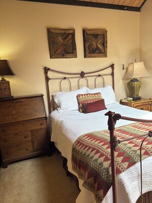 4 quartos, Wi-Fi de cortesia, roupa de cama