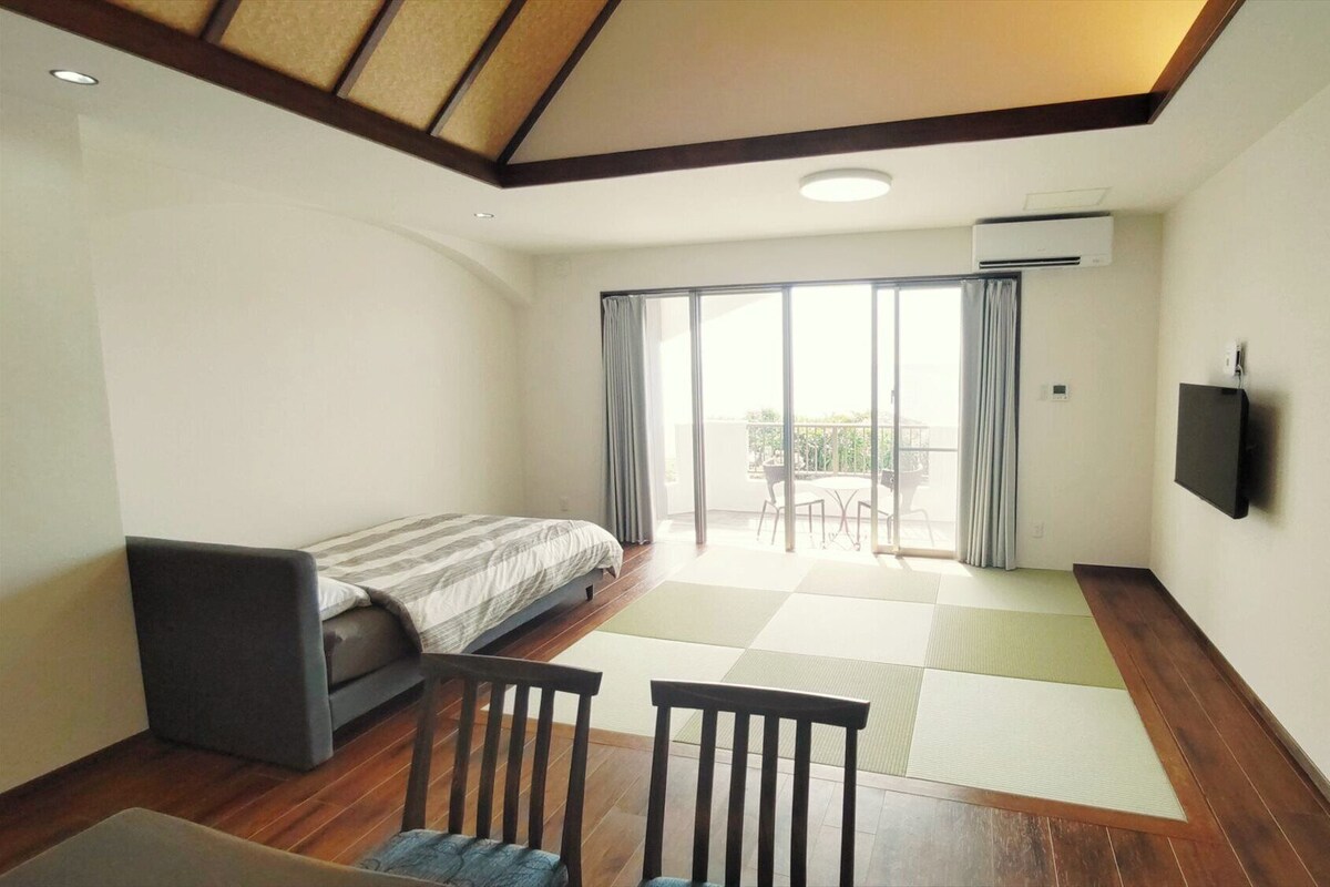 4 bedrooms, WiFi (free), bed sheets