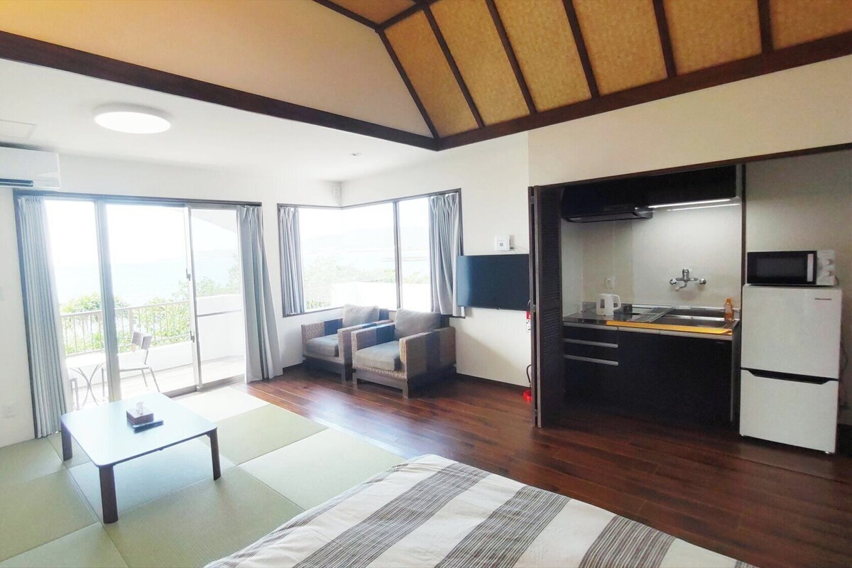 4 bedrooms, WiFi (free), bed sheets