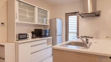 Fridge, microwave, stovetop, electric kettle