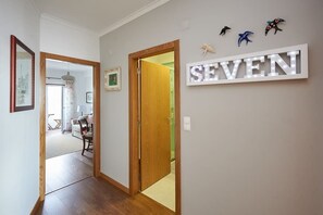 Interior - SEVEN GUEST HOUSE, a departing point to visit Lisbon and Sintra (Casal de São Brás)