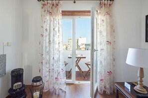 Interior - SEVEN GUEST HOUSE, a departing point to visit Lisbon and Sintra (Casal de São Brás)