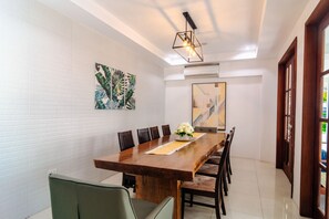 Breakfast, lunch, dinner served; local and international cuisine  - The Mansion (Mabalacat City)