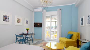 4 bedrooms, desk, iron/ironing board, free WiFi