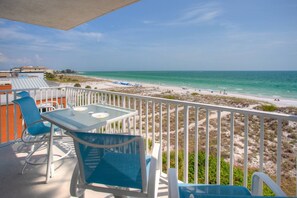 Unclassified image, 4 of 49, button