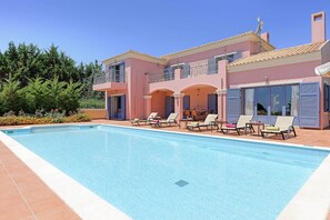Villa (4 Bedrooms) | Façade de l’hébergement