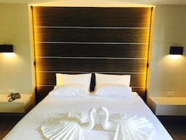 Minibar, cortinas blackout y wifi gratis