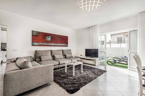 Lecteur de DVD, table de tennis de table