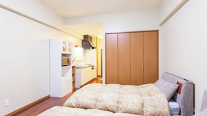 Economy Twin Room, Kitchen | Wi-fi percuma, cadar katil 