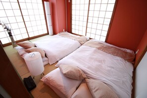 1 habitación, escritorio, tabla de planchar con plancha y wifi gratis