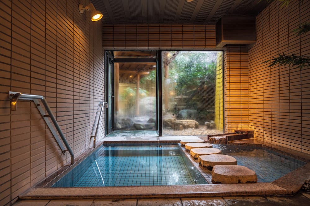 Ryokufukaku