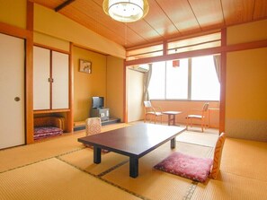 传统客房 (Japanese Style, Standard) | 客房内保险箱