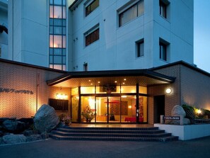 Property entrance - Osatsu Pacific Hotel (Toba)
