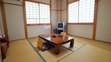 Japanese Style Corner Room for 3 People, 2nd Floor | In-room safe, free WiFi, wheelchair access