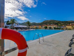 Pool - Rescator Resort 114 - One Bedroom Apartment, Sleeps 4 (Roses)