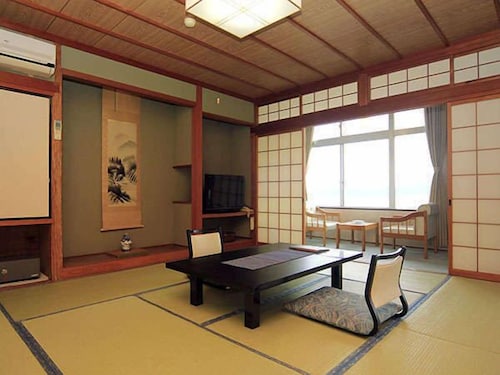 Nakamuraya