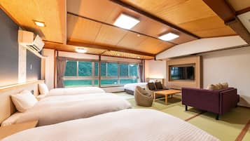 Chambre Supérieure, non-fumeurs (Japanese-Style Bed,Fourth,Shared Bath) | Coffres-forts dans les chambres, rideaux occultants, draps fournis