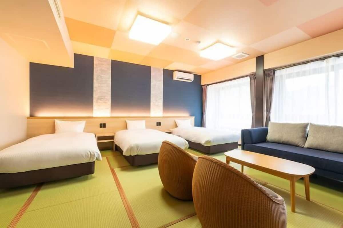 In-room safe, blackout drapes, bed sheets