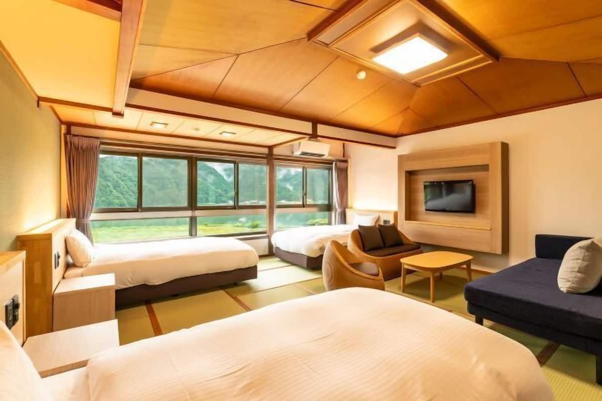 Coffres-forts dans les chambres, rideaux occultants, draps fournis