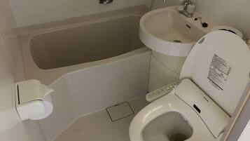 Western Style Room | Bathroom | Free toiletries, hair dryer, slippers, bidet