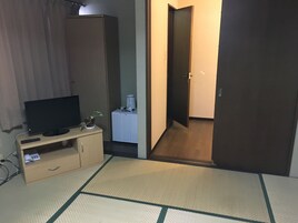 Habitación tradicional (Japanese Style) | Escritorio, wifi gratis, ropa de cama