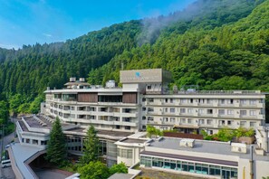 Exterior - Ooedo Onsen Monogatari Higashiyama Grand Hotel (Aizuwakamatsu)