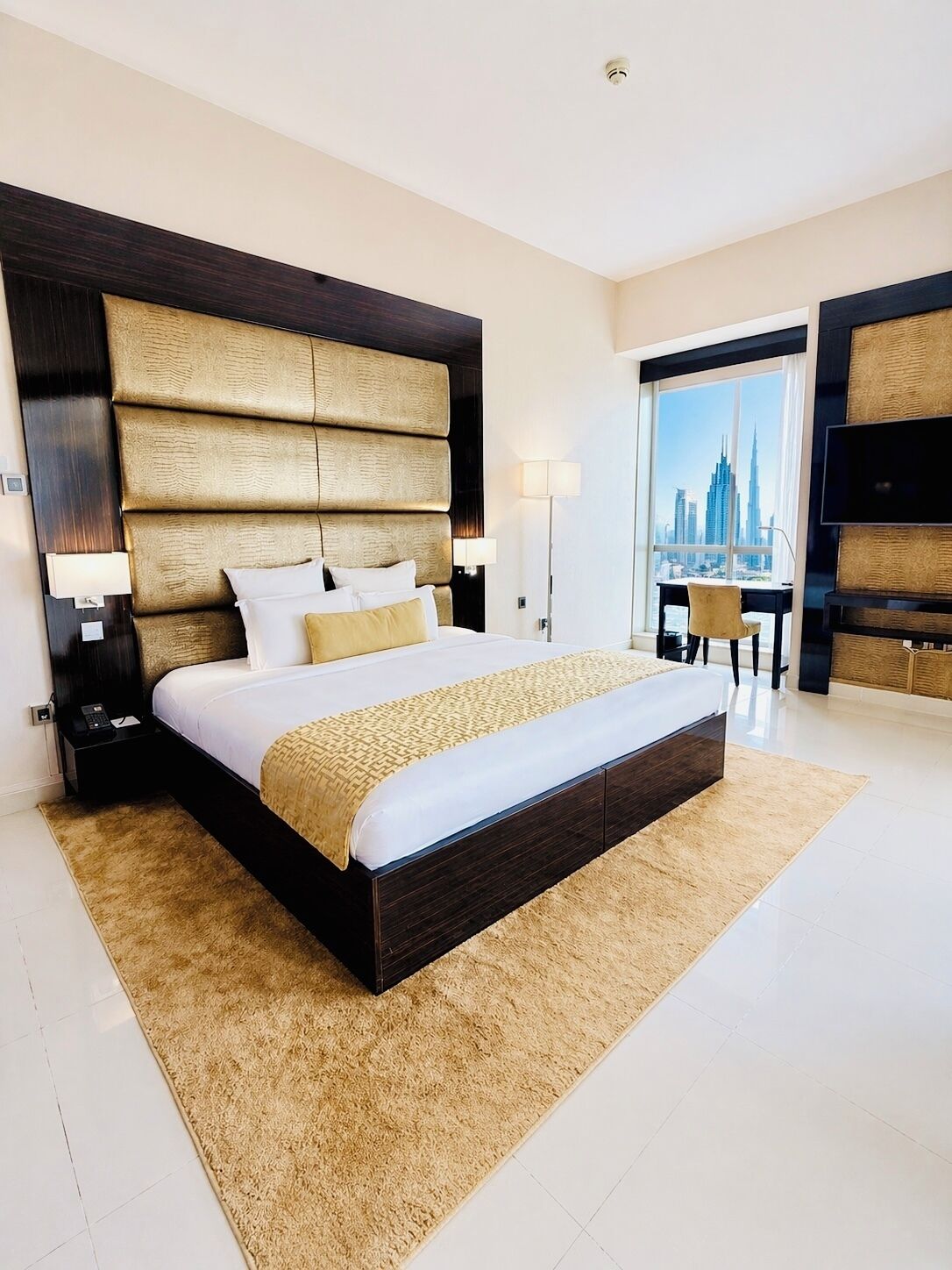 Deluxe Partial Burj Khalifa View | In-room safe, desk, laptop workspace, blackout drapes