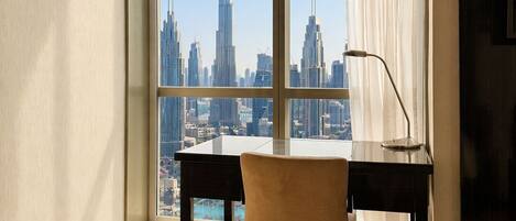 Deluxe Partial Burj Khalifa View