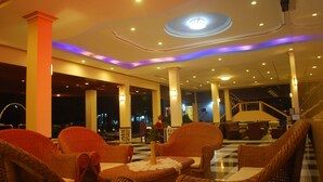 Kawasan tempat duduk lobi