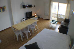2 chambres, accès à Internet, literie fournie