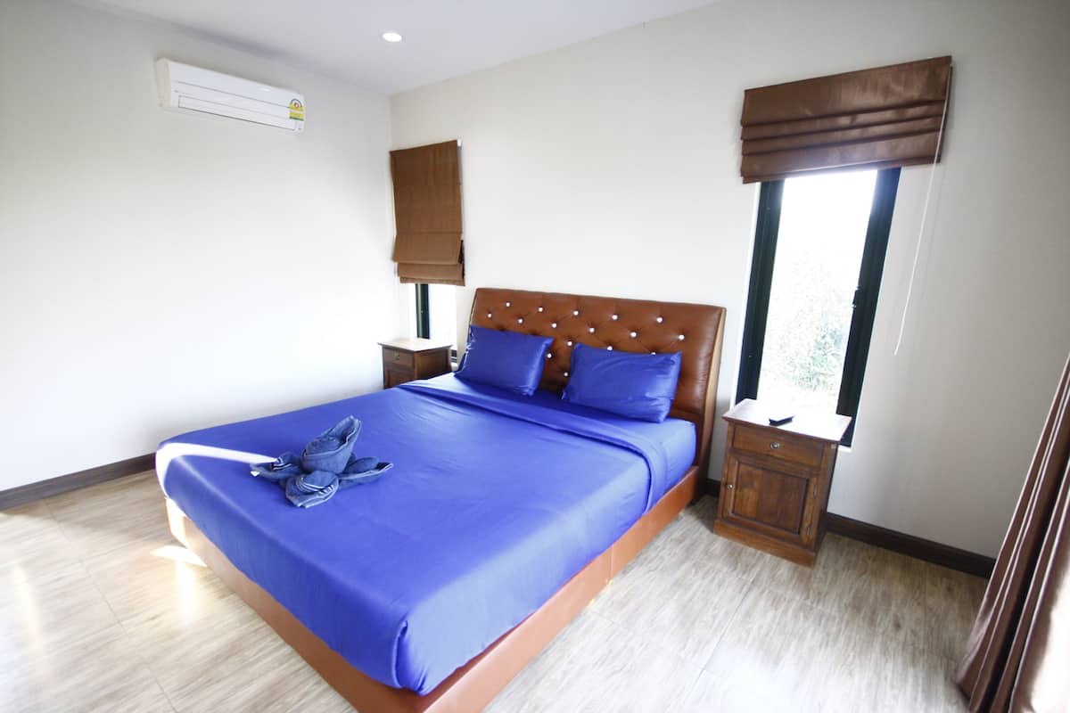 Rollaway beds, free WiFi
